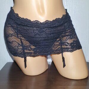 Victoria's Secret Garter Thong Panties. New with Tags Size Medium.